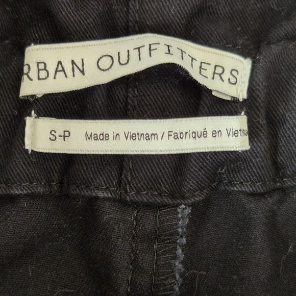 Urban Outfitters Women Black High Rise Button Front Paperbag Waist Pant Size S - Picture 4 of 14